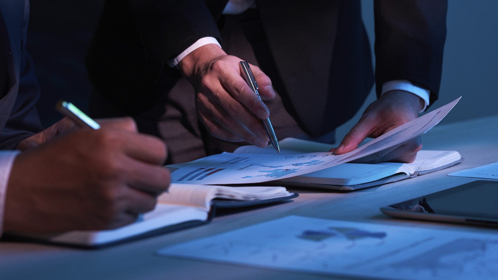 Falsificación de firmas en contratos y testamentos_ ¿Qué hace un perito calígrafo_ Falsificación de firmas en contratos y testamentos